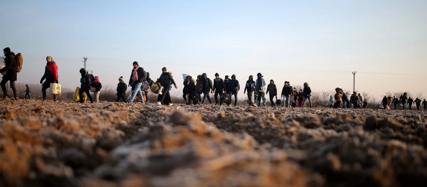Βίντεο-Σοκ: Ασκέρια από Αφγανιστάν-Πακιστάν-Μπαγκλαντές διασχίζουν τα ιρανοτουρκικά σύνορα με κατεύθυνση... την Ελλάδα